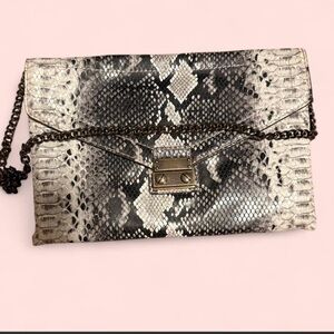 Snake-Print Envelope Crossbody Clutch - Black & White